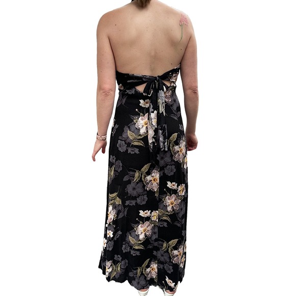 ASTR Halter Floral Maxi Dress‎ • Small • black, blue, yellow, white, green - Picture 4 of 8
